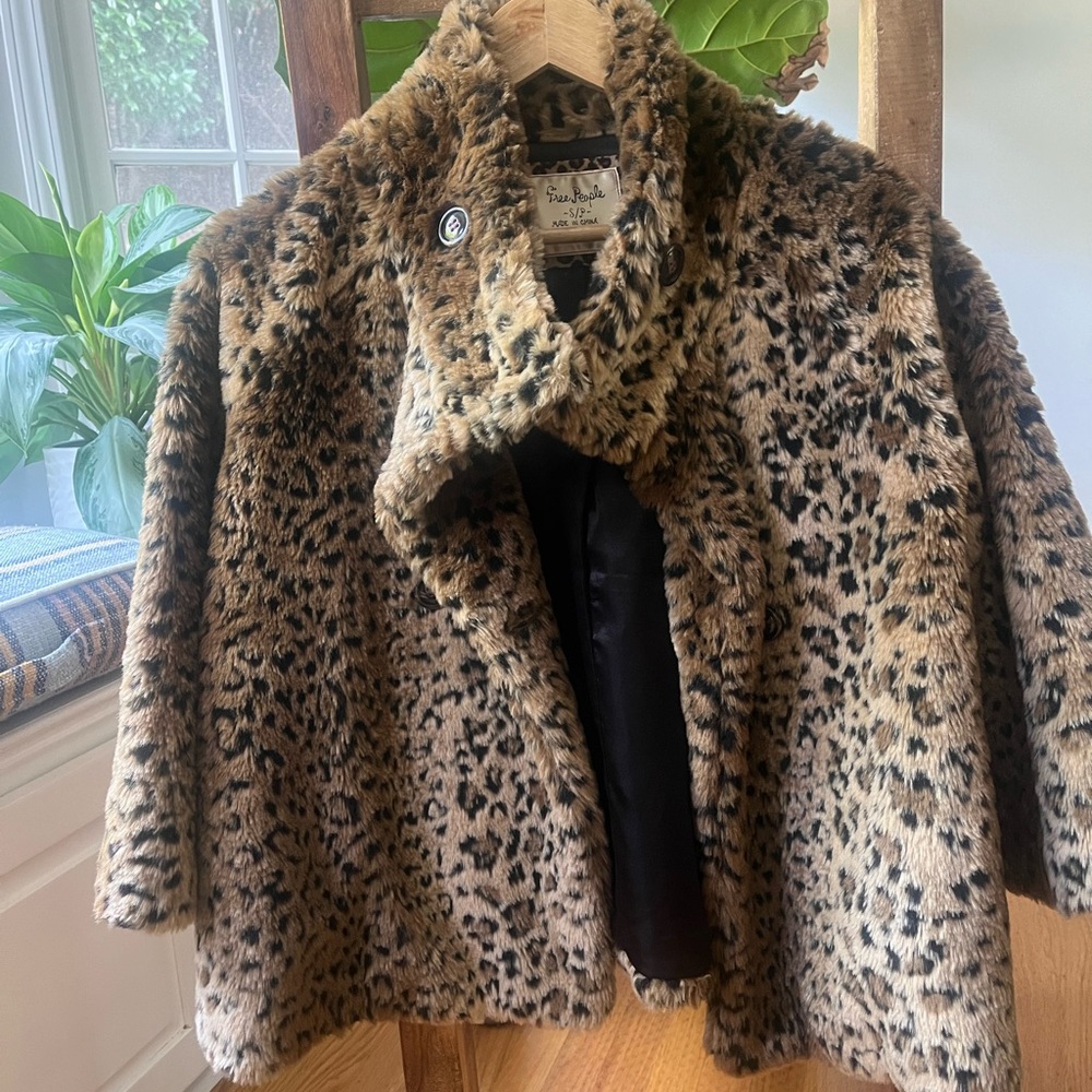 Free People Faux Fur Leopard Coat – Size S/P – Boho Statement Jacket